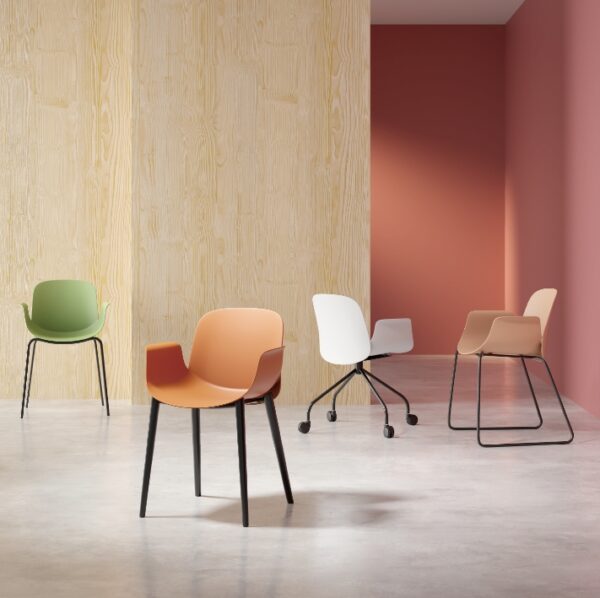 Swan Curve Chair
